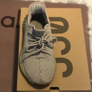 Yeezy Sesame in size 7 with box